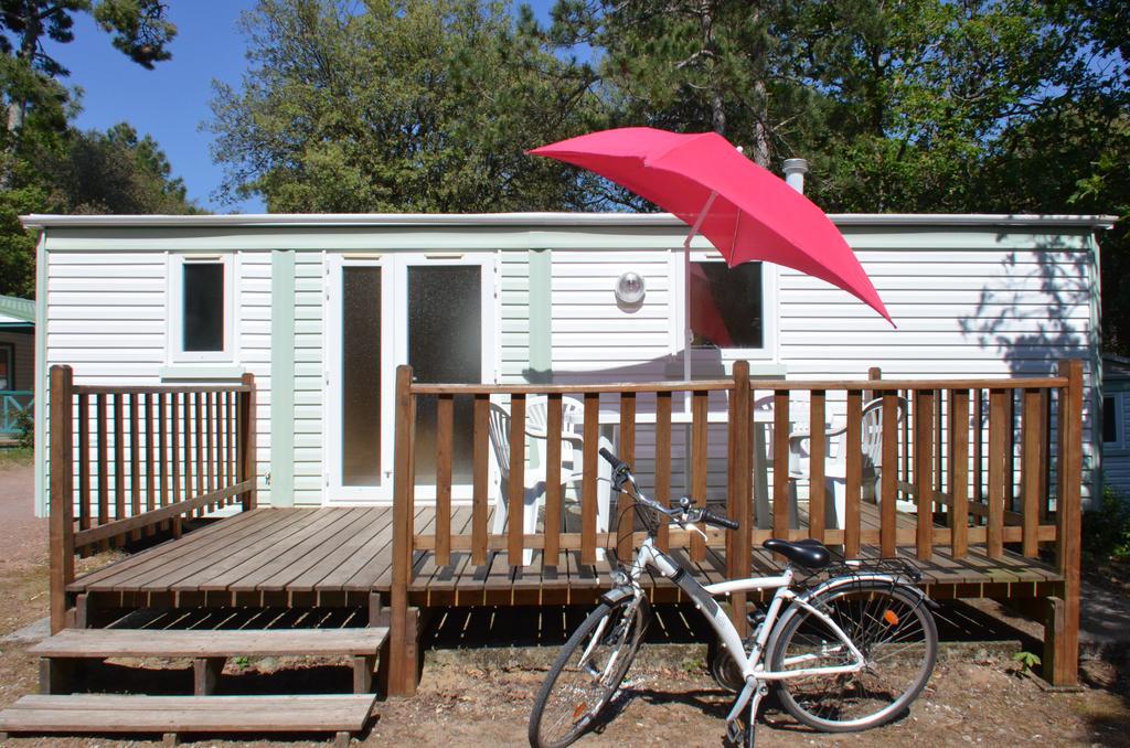 Le Clos Des Pins Camping
